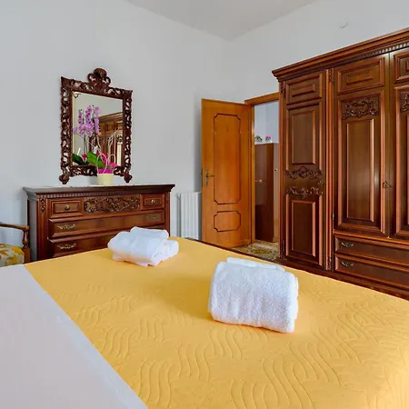 Holiday home Casa Peppa